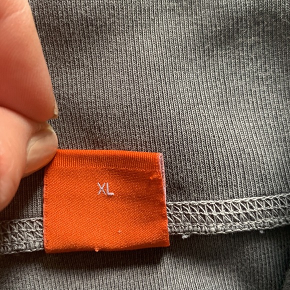 Boss Hugo Boss- XL gray lightweight pullover soft 3/4 zip up - Picture 3 of 8